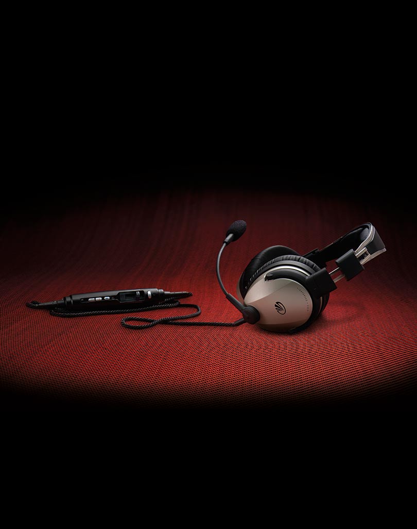 Zulu 3 - Pilot Headset - LightspeedAviation.com